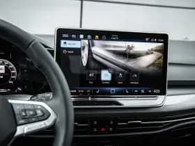 Volkswagen Golf thumbnail 39