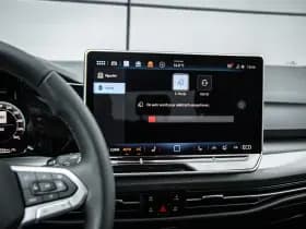 Volkswagen Golf thumbnail 40