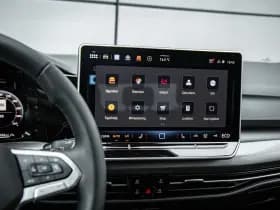 Volkswagen Golf thumbnail 41