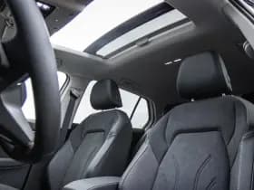 Volkswagen Golf thumbnail 45