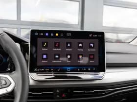 Volkswagen Golf thumbnail 35