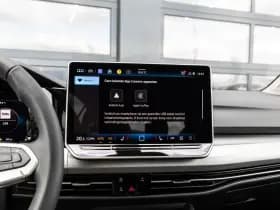 Volkswagen Golf thumbnail 40