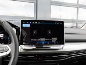 Volkswagen Golf thumbnail 41