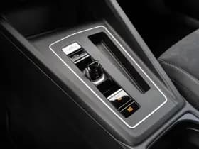 Volkswagen Golf thumbnail 44