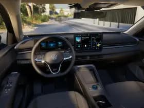 Volkswagen T-Roc thumbnail 5