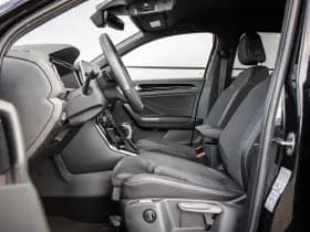 Volkswagen T-Roc thumbnail 4