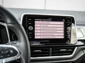 Volkswagen T-Roc thumbnail 34