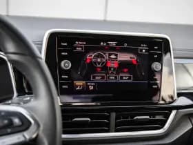 Volkswagen T-Roc thumbnail 36