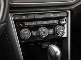 Volkswagen T-Roc thumbnail 25