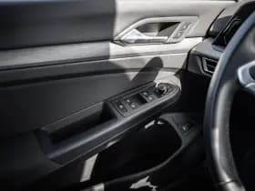 Volkswagen Golf thumbnail 30