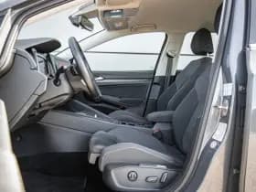 Volkswagen Golf thumbnail 4