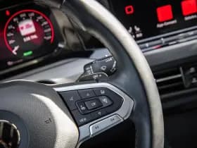 Volkswagen Golf thumbnail 34
