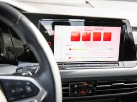 Volkswagen Golf thumbnail 37