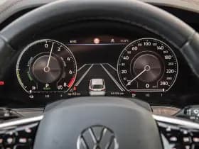 Volkswagen Touareg thumbnail 25