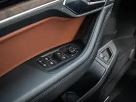 Volkswagen Touareg thumbnail 36