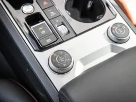 Volkswagen Touareg thumbnail 41