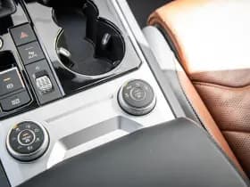 Volkswagen Touareg thumbnail 43