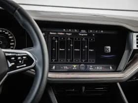 Volkswagen Touareg thumbnail 50