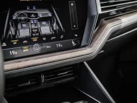 Volkswagen Touareg thumbnail 55
