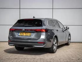 Volkswagen Passat thumbnail 2