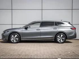 Volkswagen Passat thumbnail 12