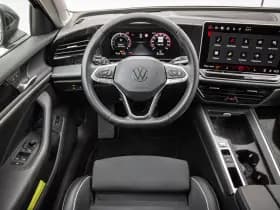 Volkswagen Passat thumbnail 19