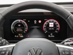 Volkswagen Passat thumbnail 21