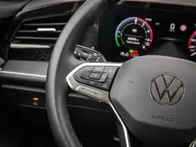Volkswagen Passat thumbnail 22