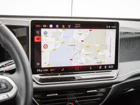 Volkswagen Passat thumbnail 24