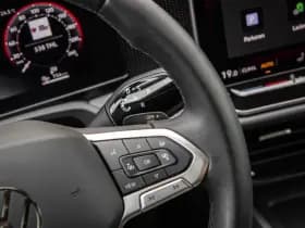 Volkswagen Passat thumbnail 37