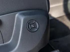 Volkswagen Tiguan thumbnail 23