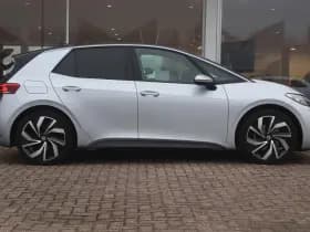 Volkswagen ID.3 thumbnail 3