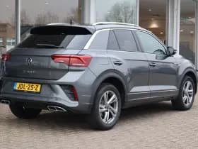 Volkswagen T-Roc thumbnail 2