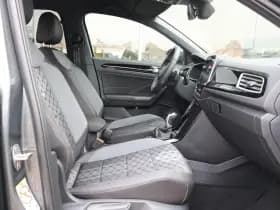 Volkswagen T-Roc thumbnail 13