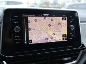 Volkswagen T-Roc thumbnail 24
