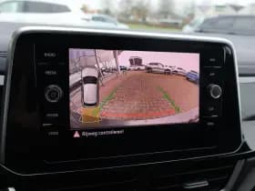 Volkswagen T-Roc thumbnail 26