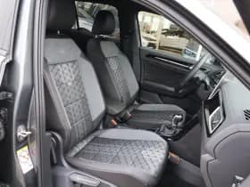 Volkswagen T-Roc thumbnail 4
