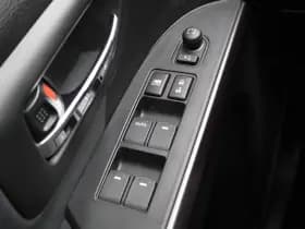Suzuki S-Cross thumbnail 34