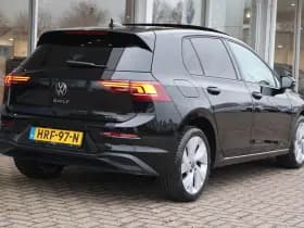 Volkswagen Golf thumbnail 2