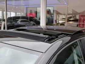 Volkswagen Golf thumbnail 15