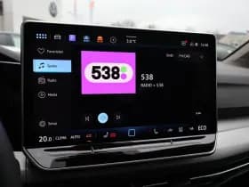 Volkswagen Golf thumbnail 39