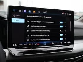 Volkswagen Golf thumbnail 40