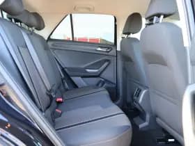 Volkswagen T-Roc thumbnail 16