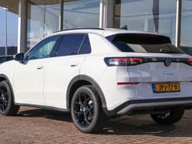 Volkswagen T-Roc thumbnail 11