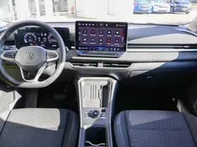 Volkswagen T-Roc thumbnail 5