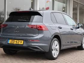 Volkswagen Golf thumbnail 2