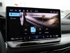 Volkswagen Golf thumbnail 28