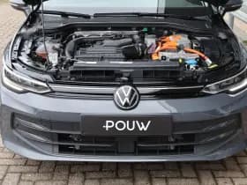 Volkswagen Golf thumbnail 38