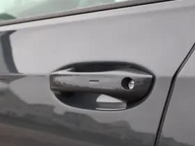 Volkswagen Golf thumbnail 39
