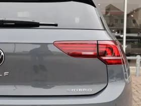 Volkswagen Golf thumbnail 41